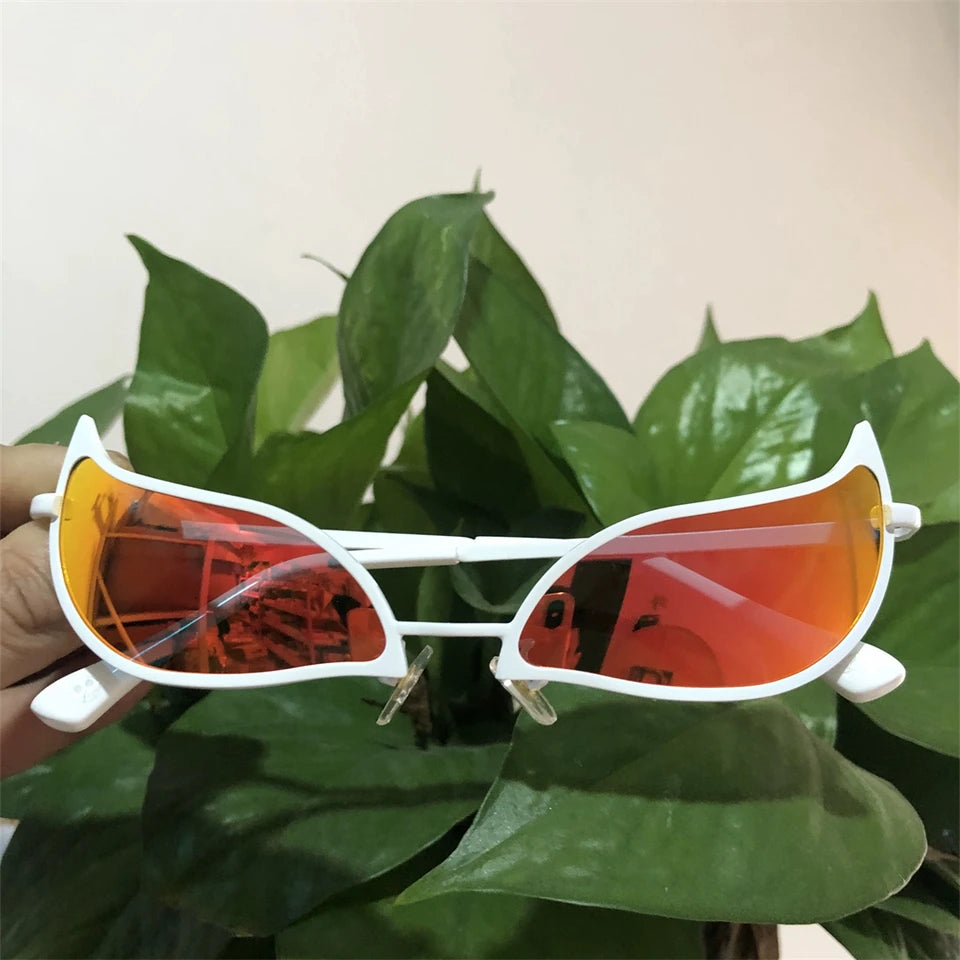 Doflamingo Cat Eye Sunglasses - TrueHue