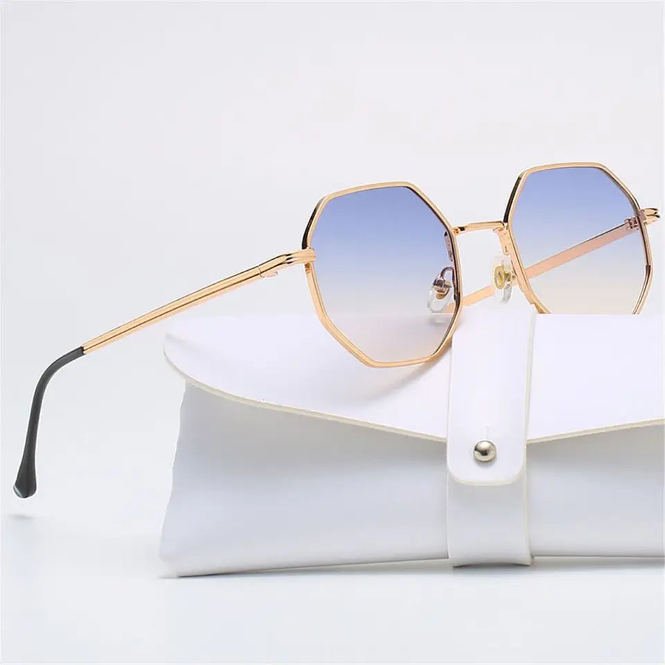 Retro Square Sunglasses - TrueHue