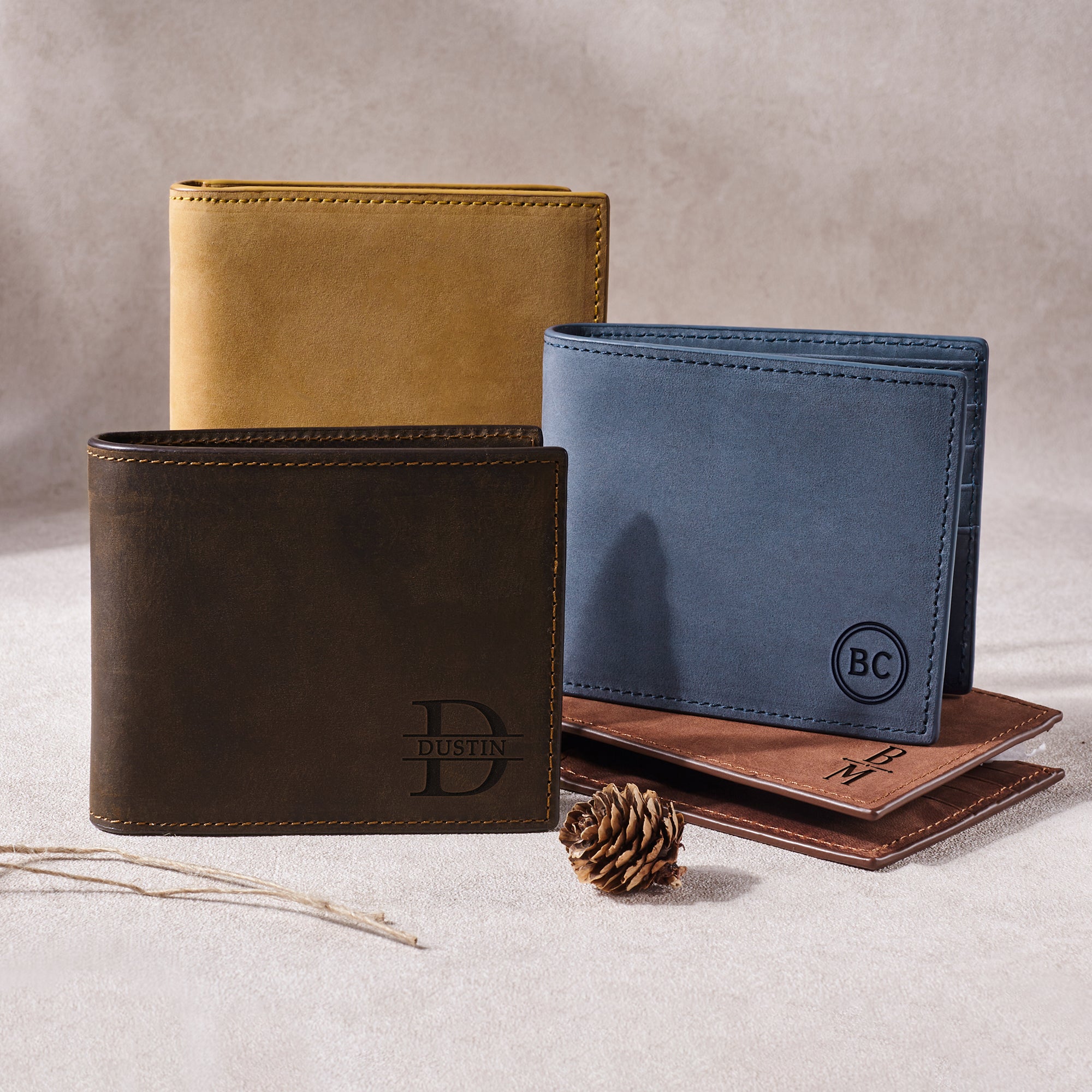 Personalized Genuine Leather Bifold Wallet, Boyfriend Valentine Gift - TrueHue